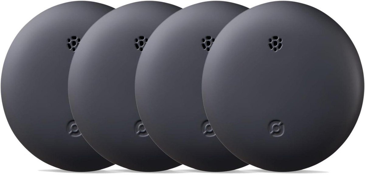 Reyke dual-system Bluetooth tags in a four-pack