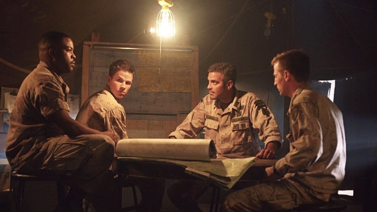 A scene from Three Kings (1999)