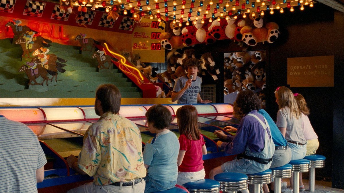 A scene from Adventureland (2009)