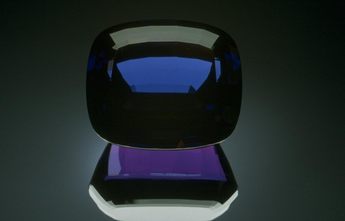 A 122.7-carat cushion-cut violet-blue tanzanite