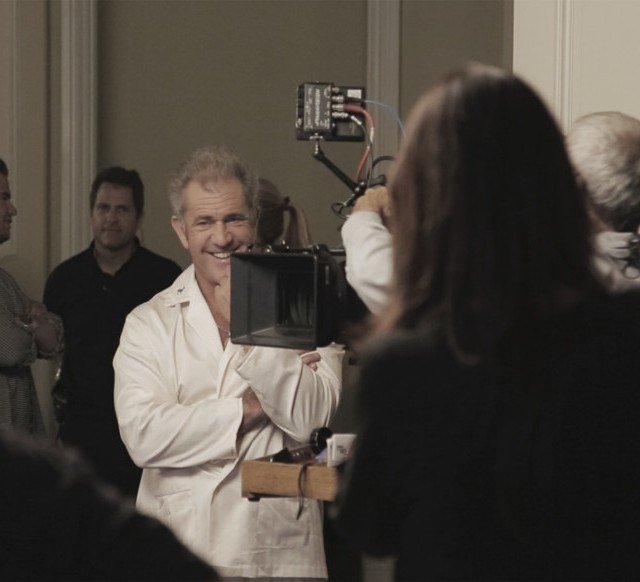 Mel Gibson on set during the Karlovy Vary festival trailer shoot